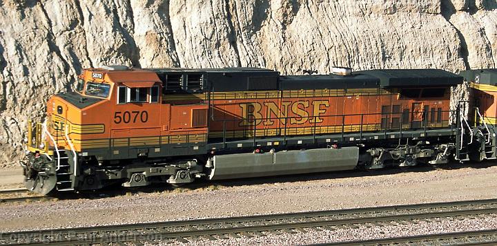 BNSF 5070 C44 9W.jpg